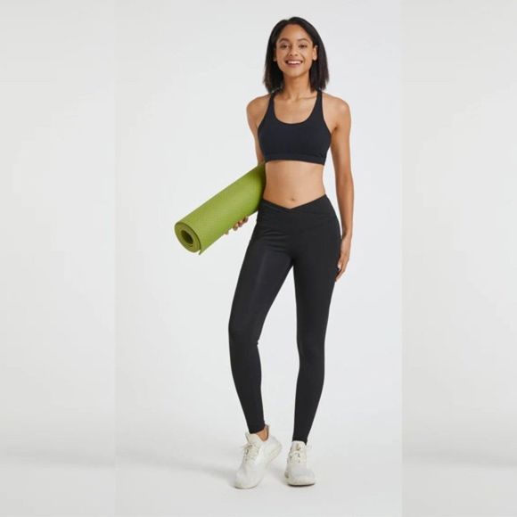 Black Crossover Legging With Pocket - Crossover Waist - Crossover Legging - Picture 2 of 6